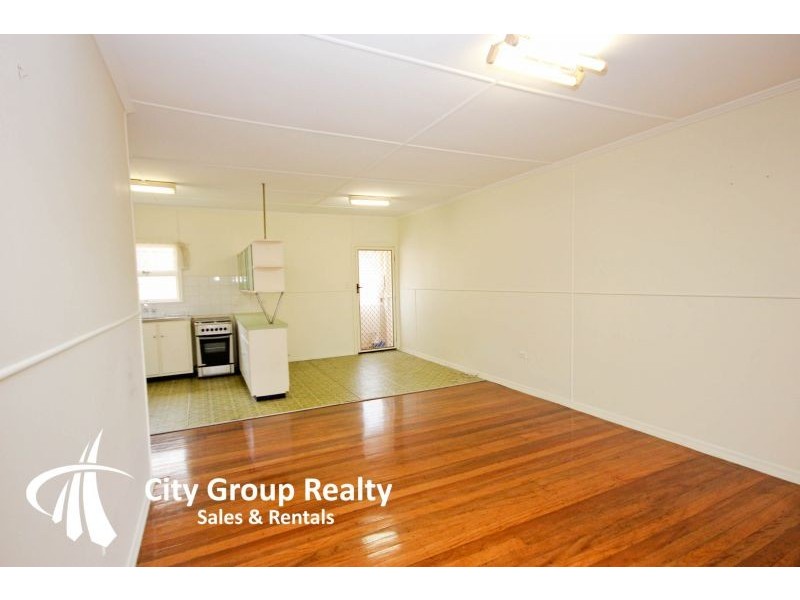 2/13 Jubilee Avenue, Broadbeach QLD 4218