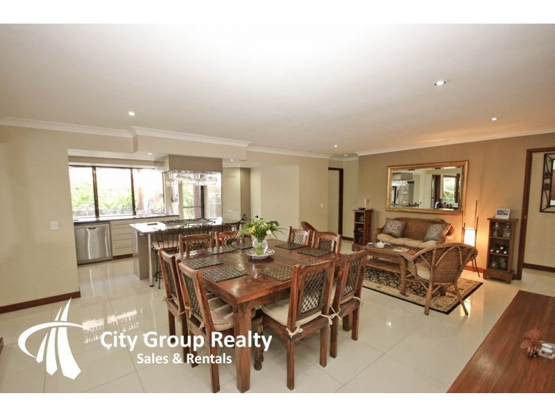 5 Long Island Ct, Mermaid Waters QLD 4218
