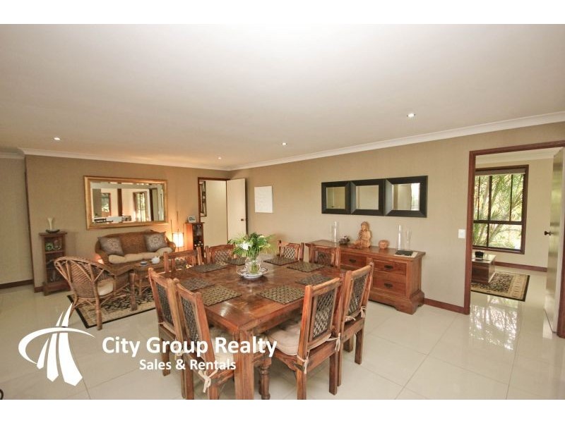5 Long Island Ct, Mermaid Waters QLD 4218