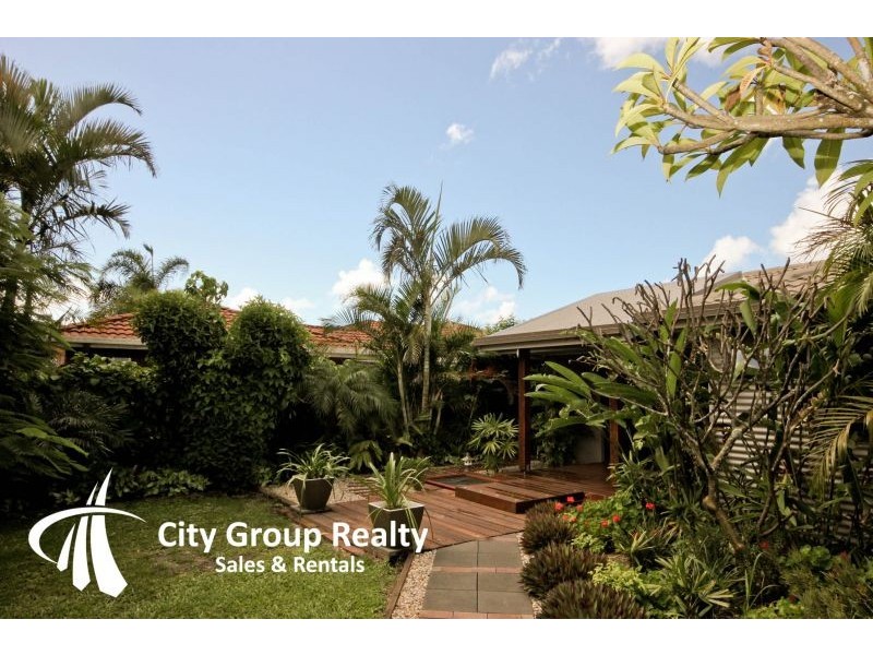 5 Long Island Ct, Mermaid Waters QLD 4218
