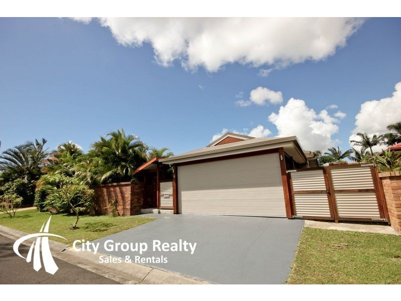 5 Long Island Ct, Mermaid Waters QLD 4218