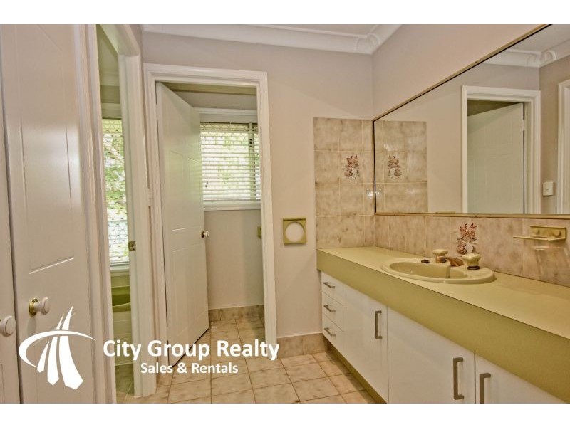 Varsity Lakes QLD 4227