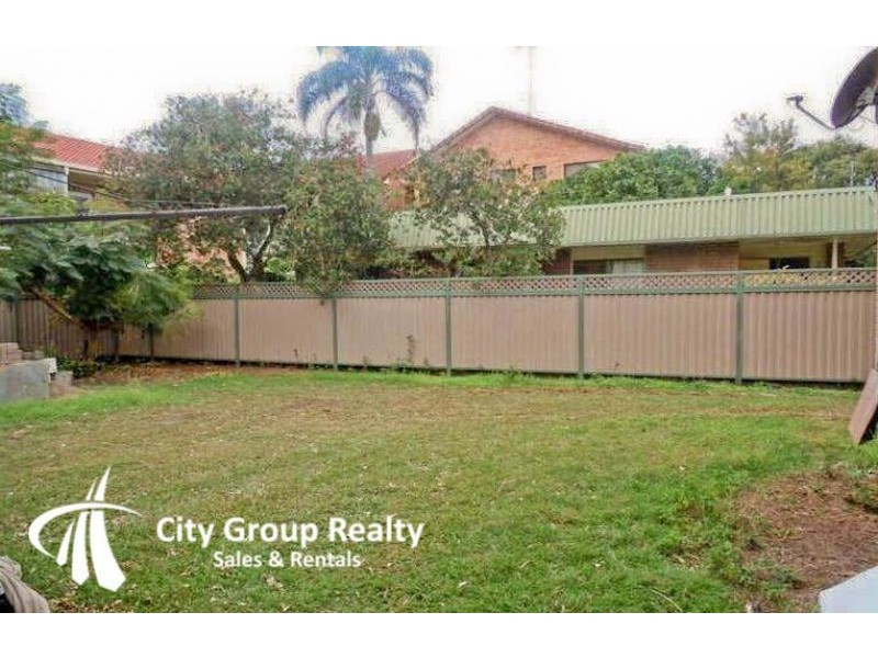 4/11 Christine Avenue, Miami QLD 4220