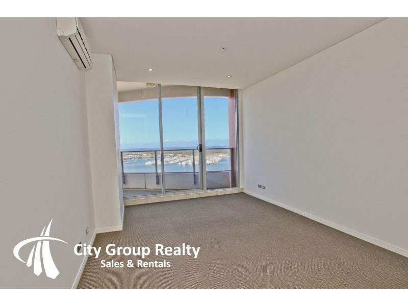 4 Como, Southport QLD 4215