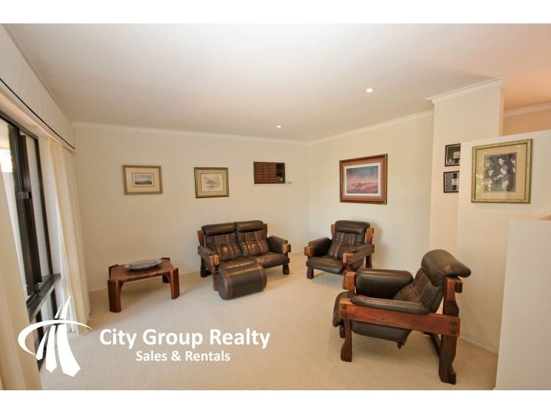 70. Boomerang Cr, Surfers Paradise QLD 4217