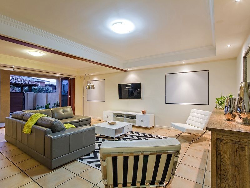 14 Fraser Ave, Mermaid Beach QLD 4218