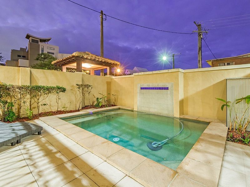 14 Fraser Ave, Mermaid Beach QLD 4218