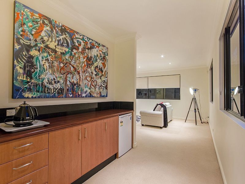 14 Fraser Ave, Mermaid Beach QLD 4218