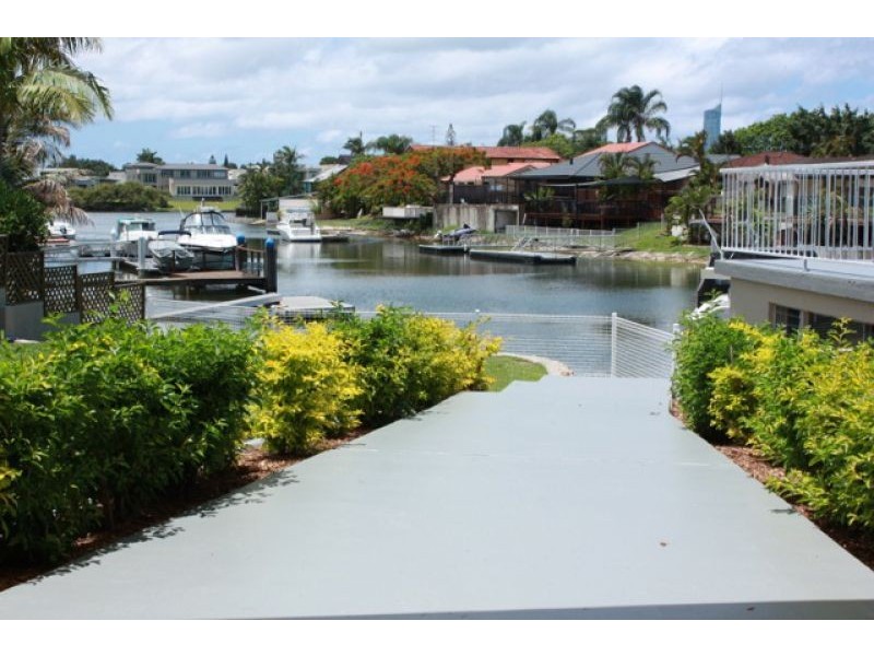 40 Cypress Drive, Broadbeach Waters QLD 4218