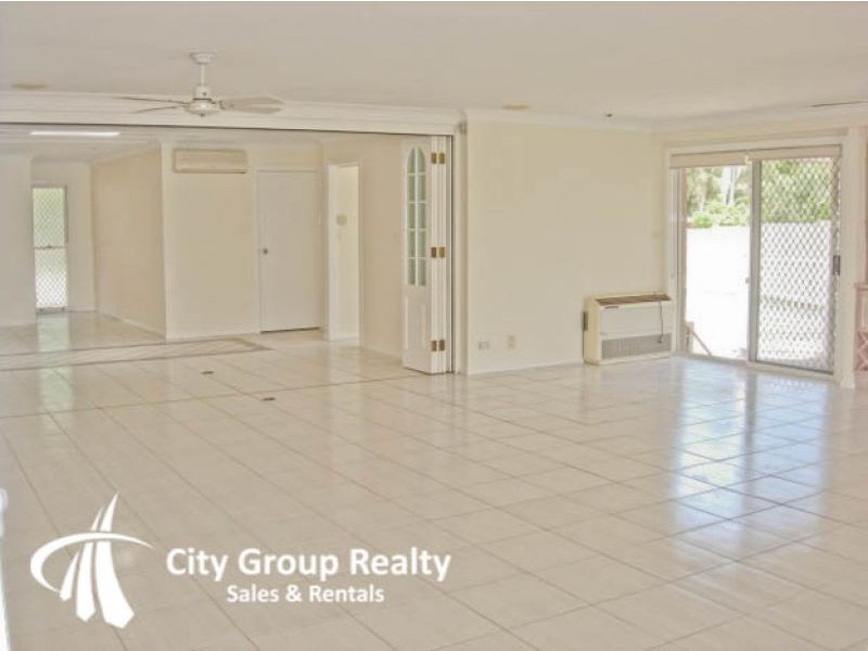 40 Cypress Drive, Broadbeach Waters QLD 4218