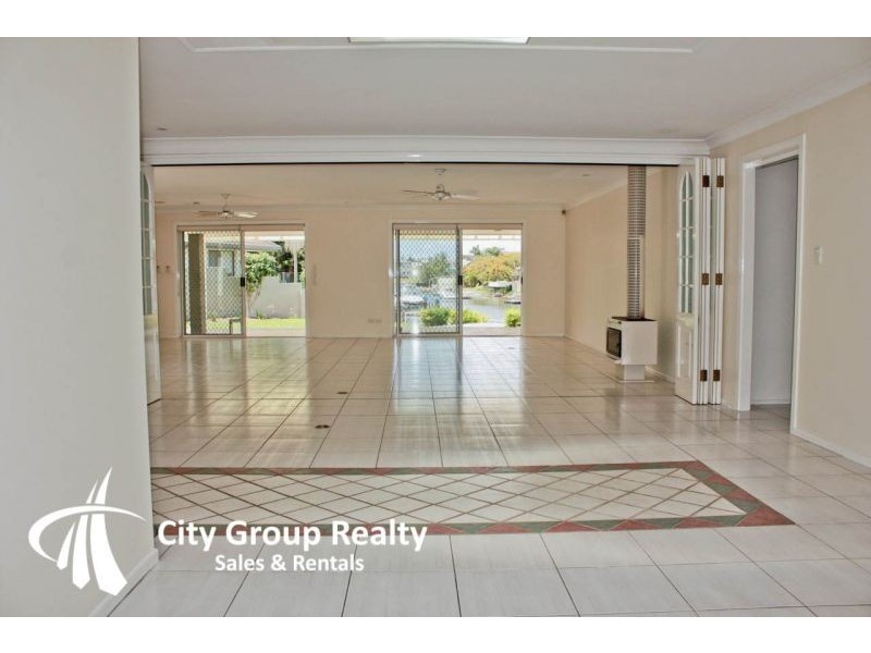 40 Cypress Drive, Broadbeach Waters QLD 4218