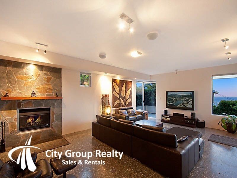 37 West Street, Burleigh Heads QLD 4220