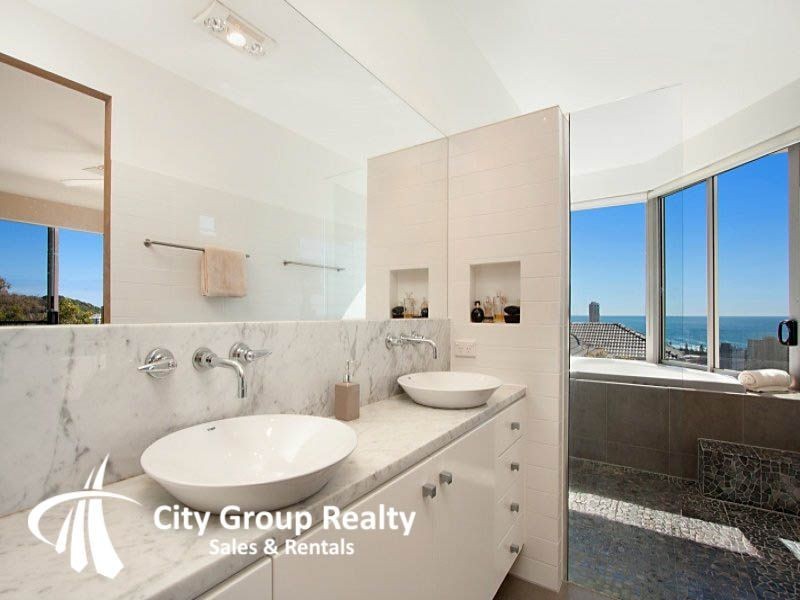 37 West Street, Burleigh Heads QLD 4220