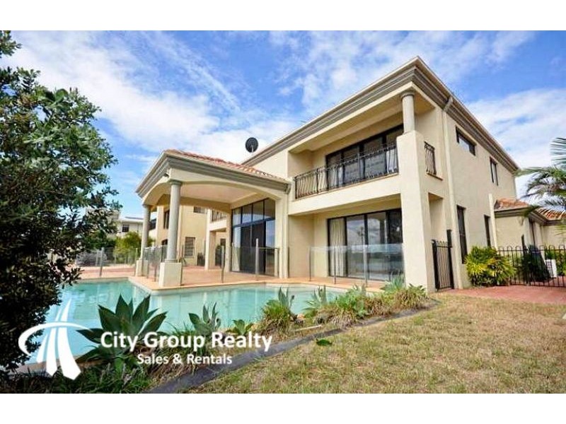 121 Edinburgh Road, Benowa QLD 4217