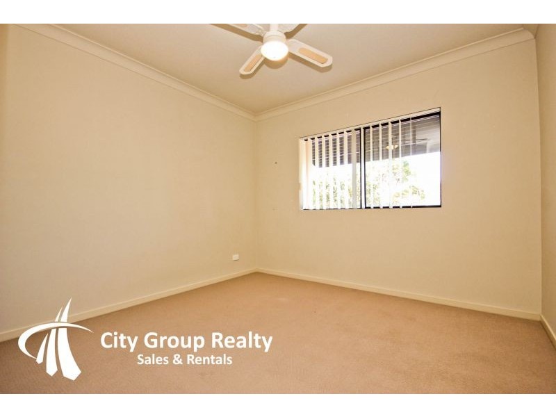 2 Geraldton Drive, Varsity Lakes QLD 4227