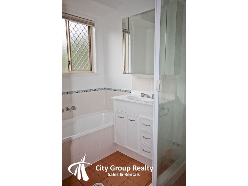 Pacific Pines QLD 4211