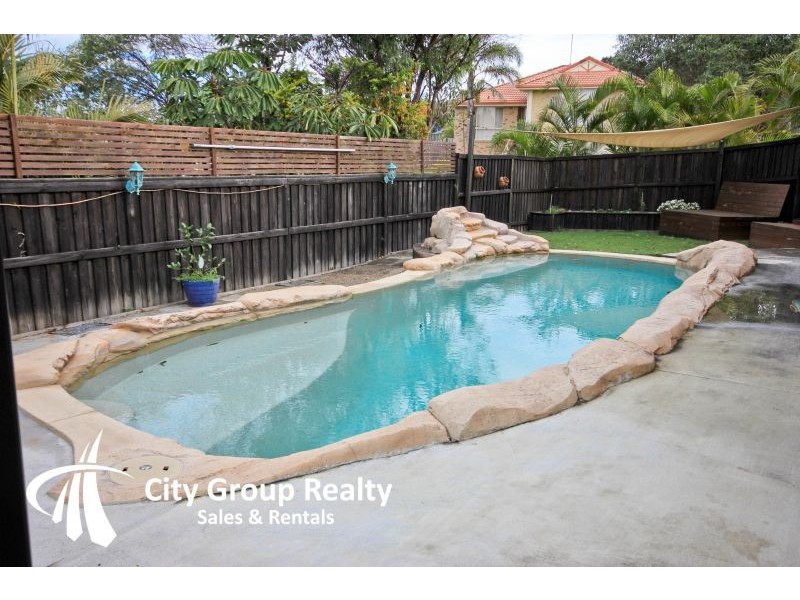 Pacific Pines QLD 4211