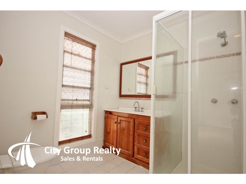 19 Twenty Fifth Av, Palm Beach QLD 4221