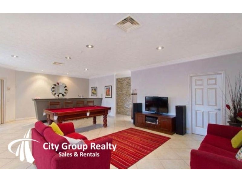 18 Nirvana Court, Runaway Bay QLD 4216