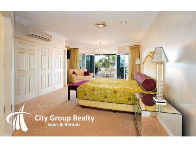 18 Nirvana Court, Runaway Bay QLD 4216