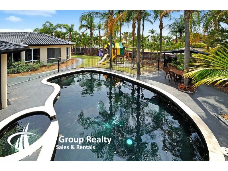 18 Nirvana Court, Runaway Bay QLD 4216