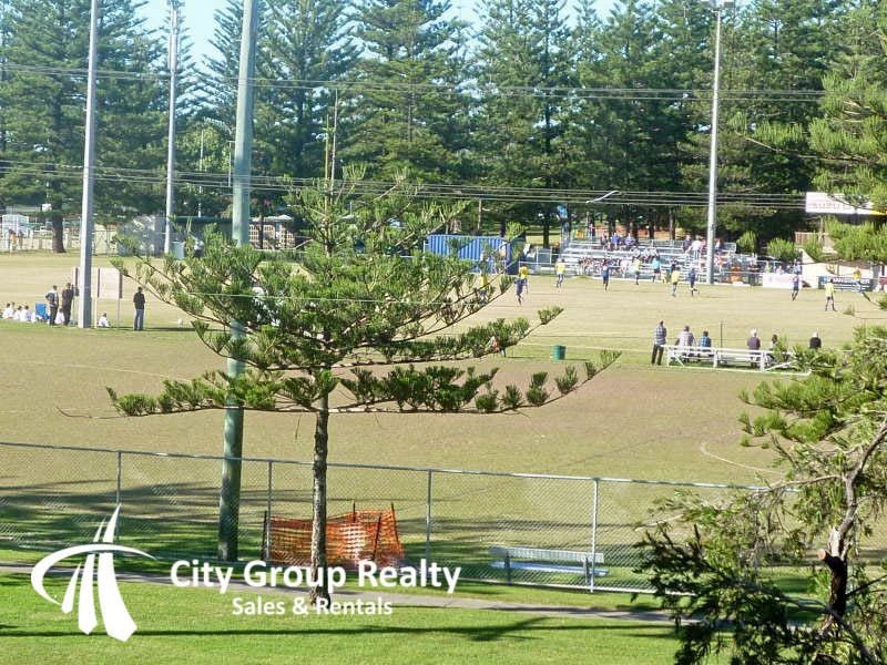 146 Surf Parade, Broadbeach QLD 4218