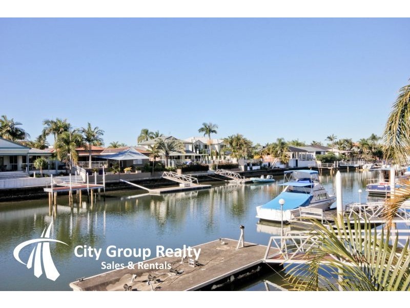 476 Oxley Drive, Runaway Bay QLD 4216