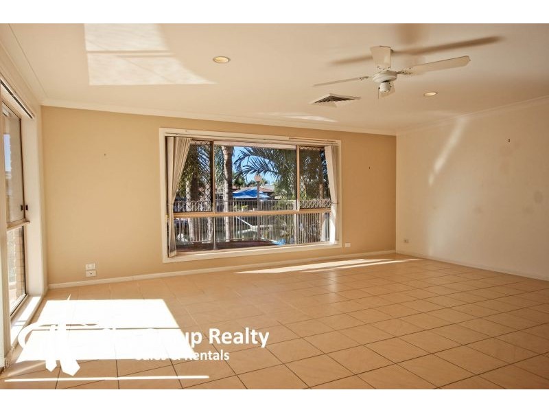 476 Oxley Drive, Runaway Bay QLD 4216