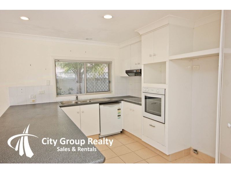 476 Oxley Drive, Runaway Bay QLD 4216