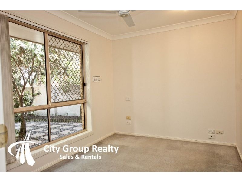 476 Oxley Drive, Runaway Bay QLD 4216