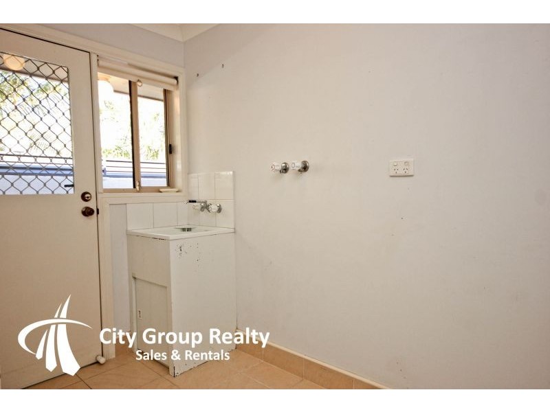 476 Oxley Drive, Runaway Bay QLD 4216