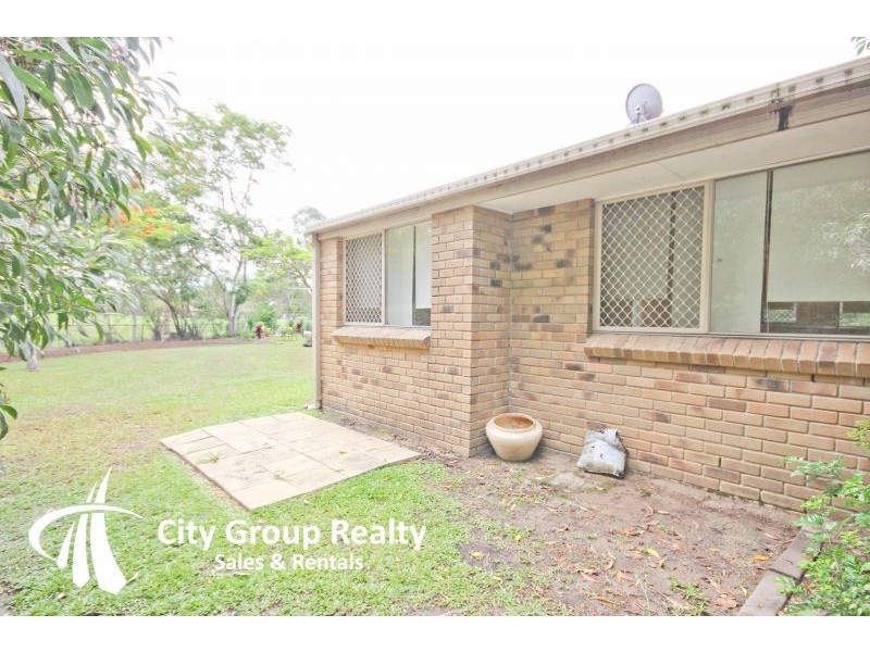34 Golden Palms Court, Ashmore QLD 4214