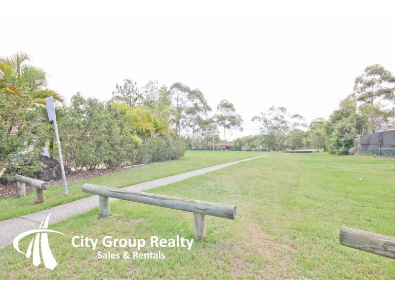 34 Golden Palms Court, Ashmore QLD 4214