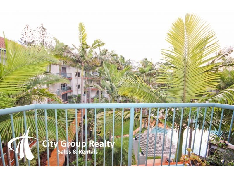 7 Redondo Avenue, Miami QLD 4220