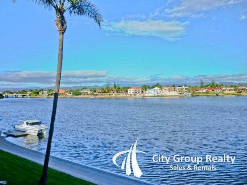 27 Duet Drive, Mermaid Waters QLD 4218