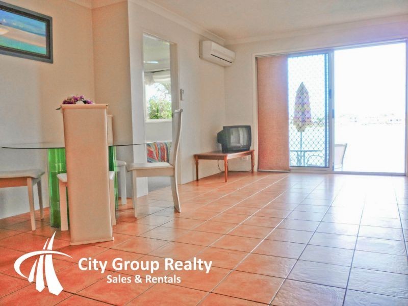 27 Duet Drive, Mermaid Waters QLD 4218