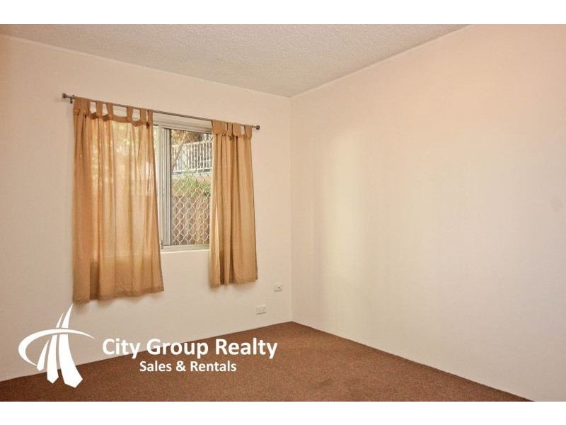 39 Old Burleigh Road, Surfers Paradise QLD 4217