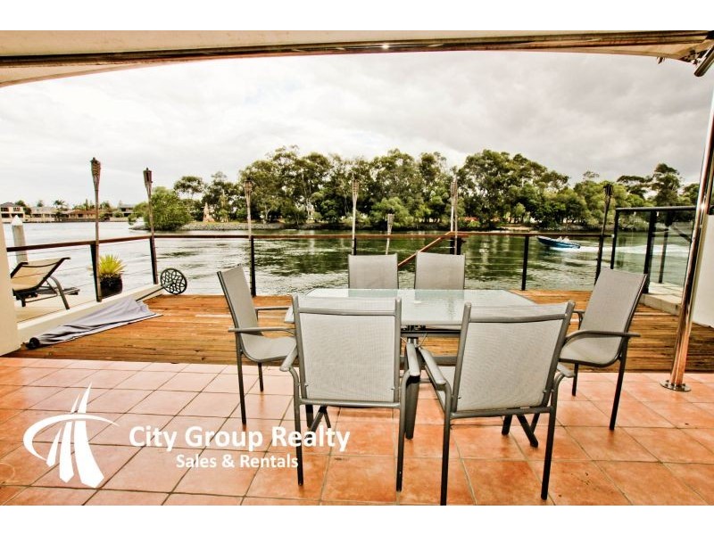 Chevron Island QLD 4217