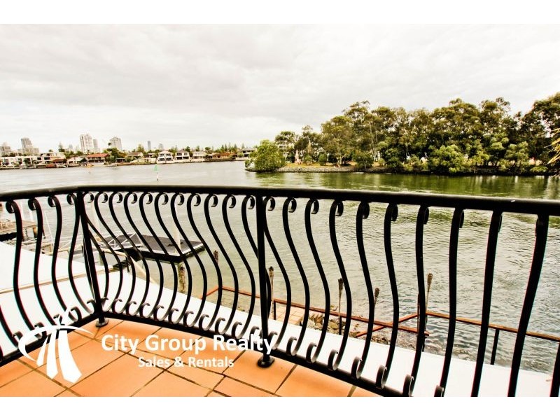 Chevron Island QLD 4217
