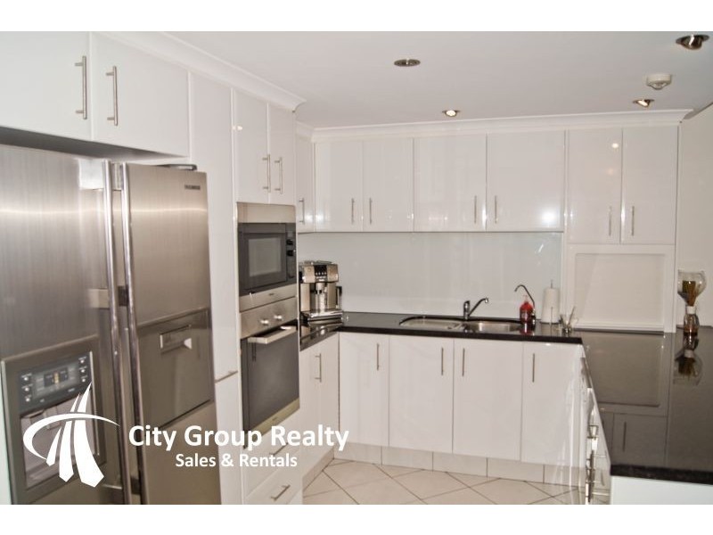 71 Silverton, Surfers Paradise QLD 4217