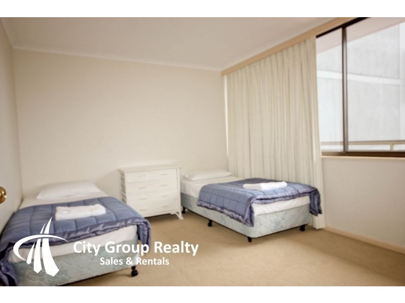 8 ‘Silverton’ 2940 Gold Coast Highway, Surfers Paradise QLD 4217