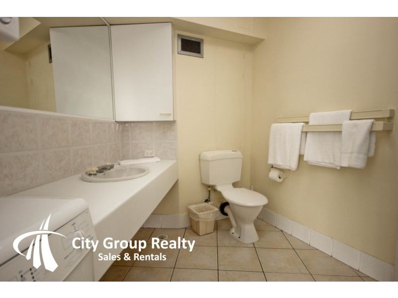 504/12 Trickett Street, Surfers Paradise QLD 4217