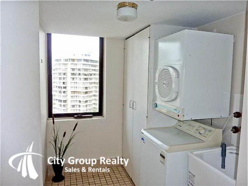 4 Thornton Street, Surfers Paradise QLD 4217