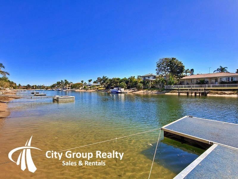 Broadbeach Waters QLD 4218