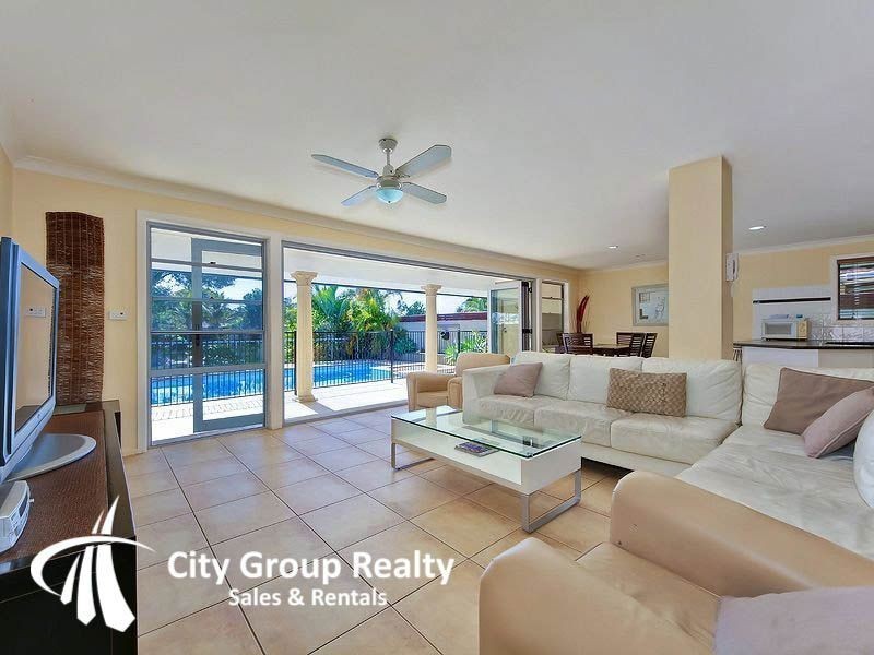 Broadbeach Waters QLD 4218