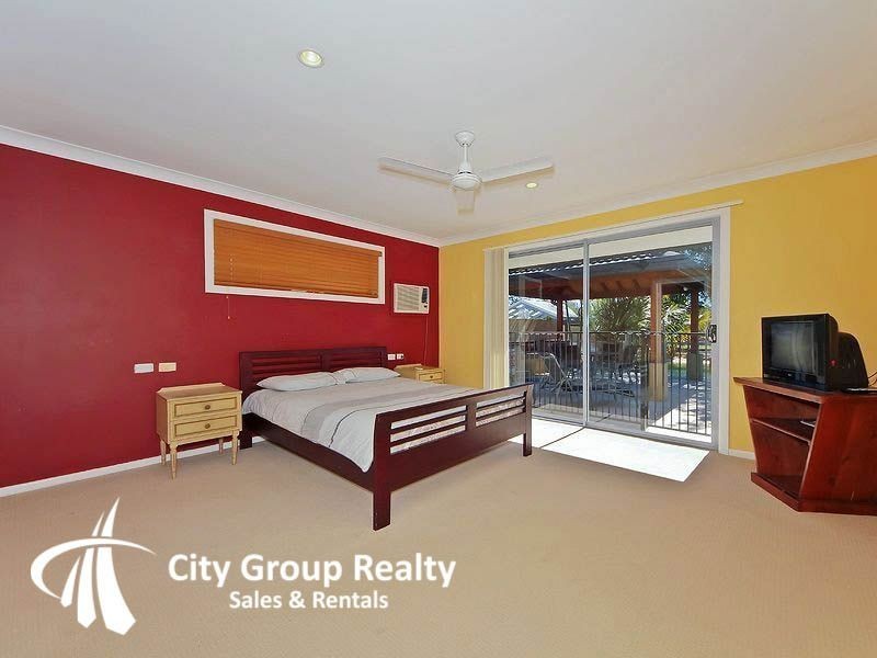 Broadbeach Waters QLD 4218