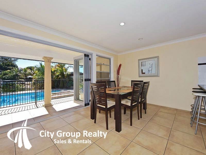 Broadbeach Waters QLD 4218