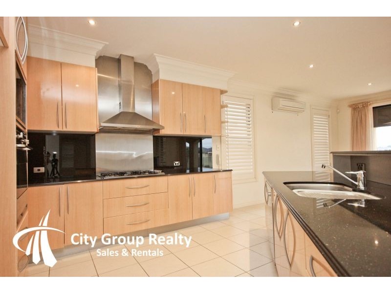 119 Edinburgh Road, Benowa Waters QLD 4217