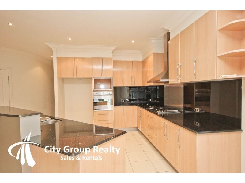 119 Edinburgh Road, Benowa Waters QLD 4217