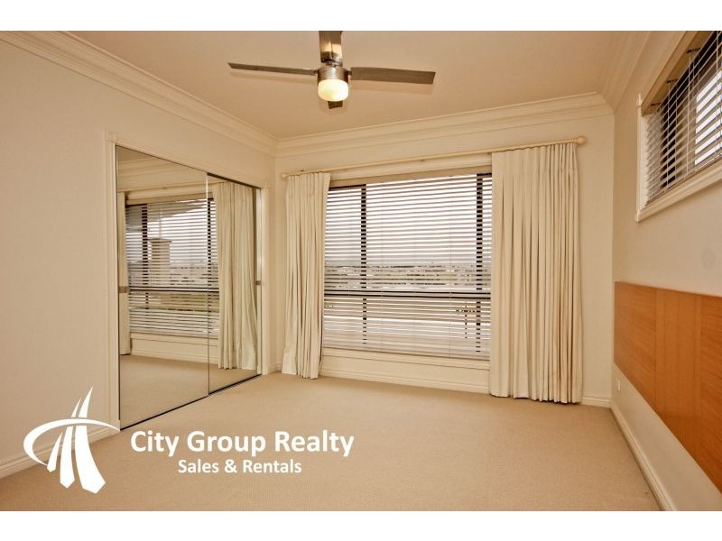 119 Edinburgh Road, Benowa Waters QLD 4217